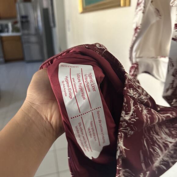 Lands' End Women's Long Wrap Monokini One Piece Swimsuit Burgundy Scenic 16L - Picture 4 of 6